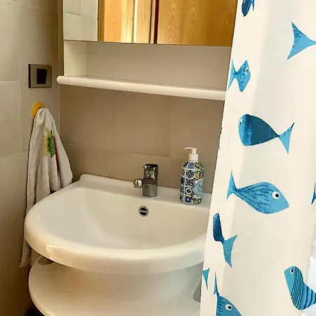 Apartment M405 - Marcelli, Comodo Trilocale Con Giardino *