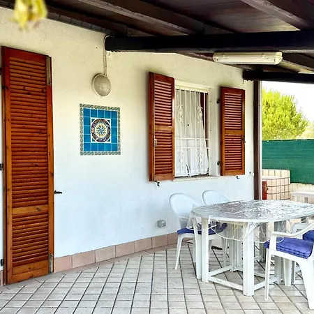 Apartament M405 - Marcelli, Comodo Trilocale Con Giardino